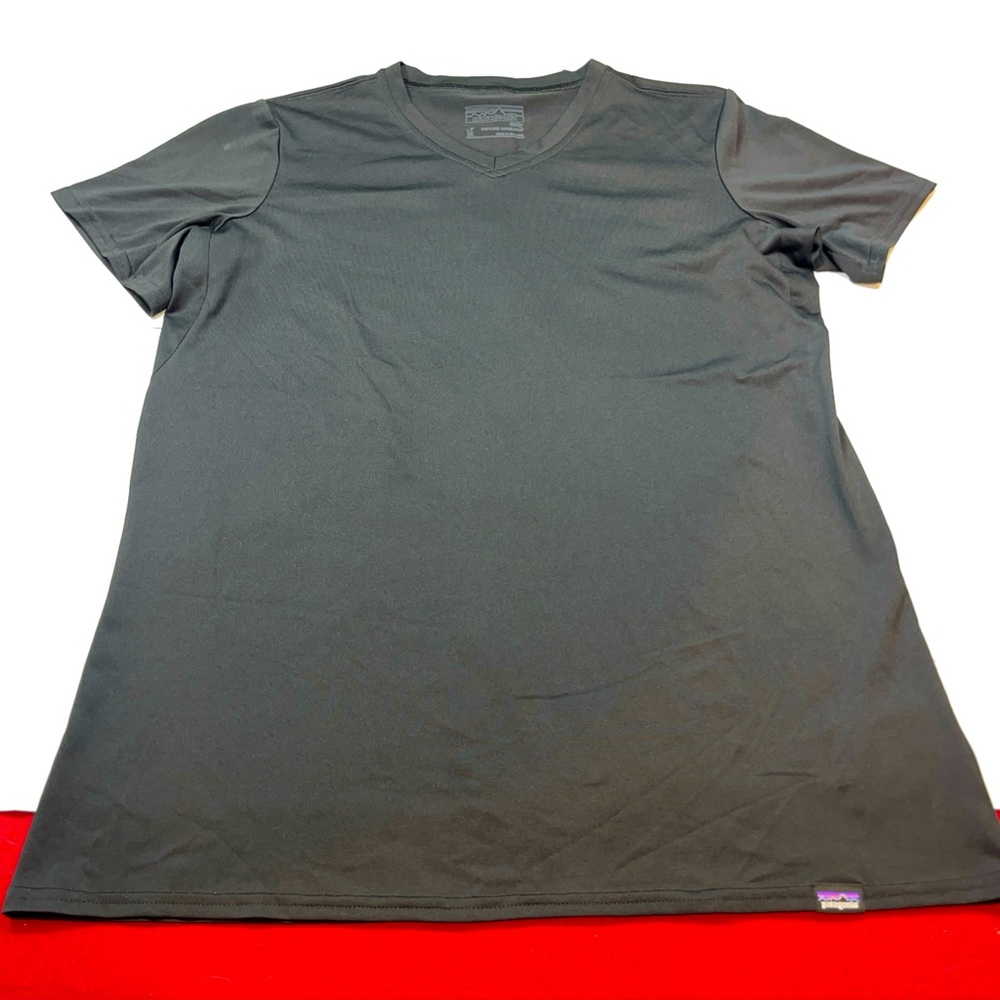 Patagonia Capilene BLACK Base Layer Women’s M BaseLayer V NECK SHORT sleeves Top